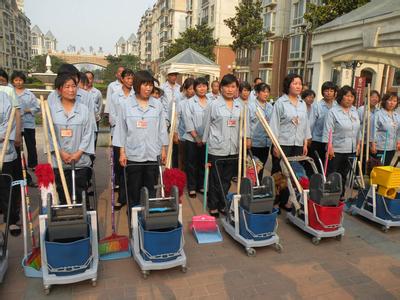 广州荔湾区提供保洁阿姨，办公室长期保洁，物业保洁托管公司